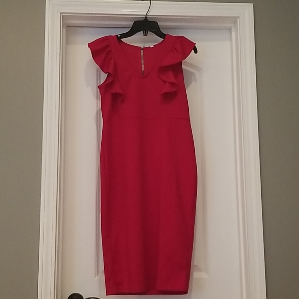 Red ruffle sleeve fitted maternity dress